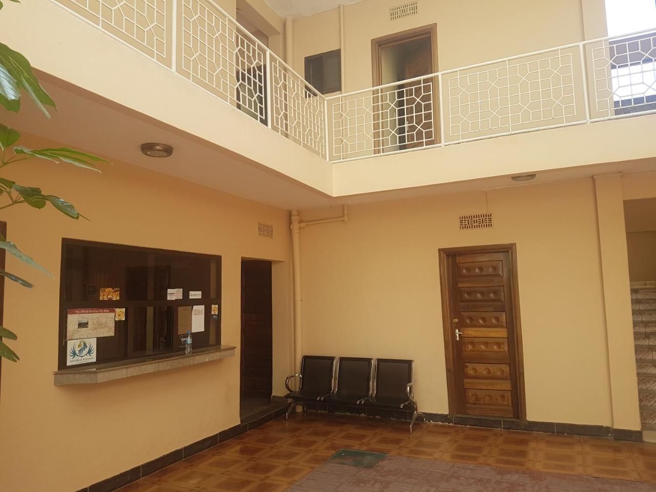Center Inn Arusha Bagian luar foto