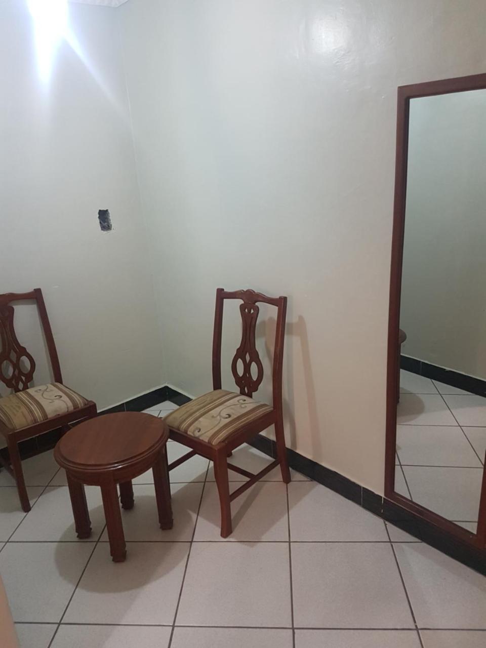 Center Inn Arusha Bagian luar foto